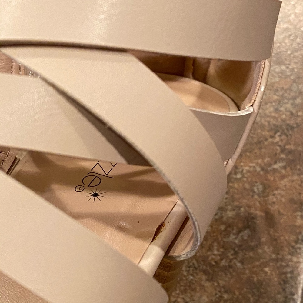 Block Heeled Sandals - Picture 7 of 7